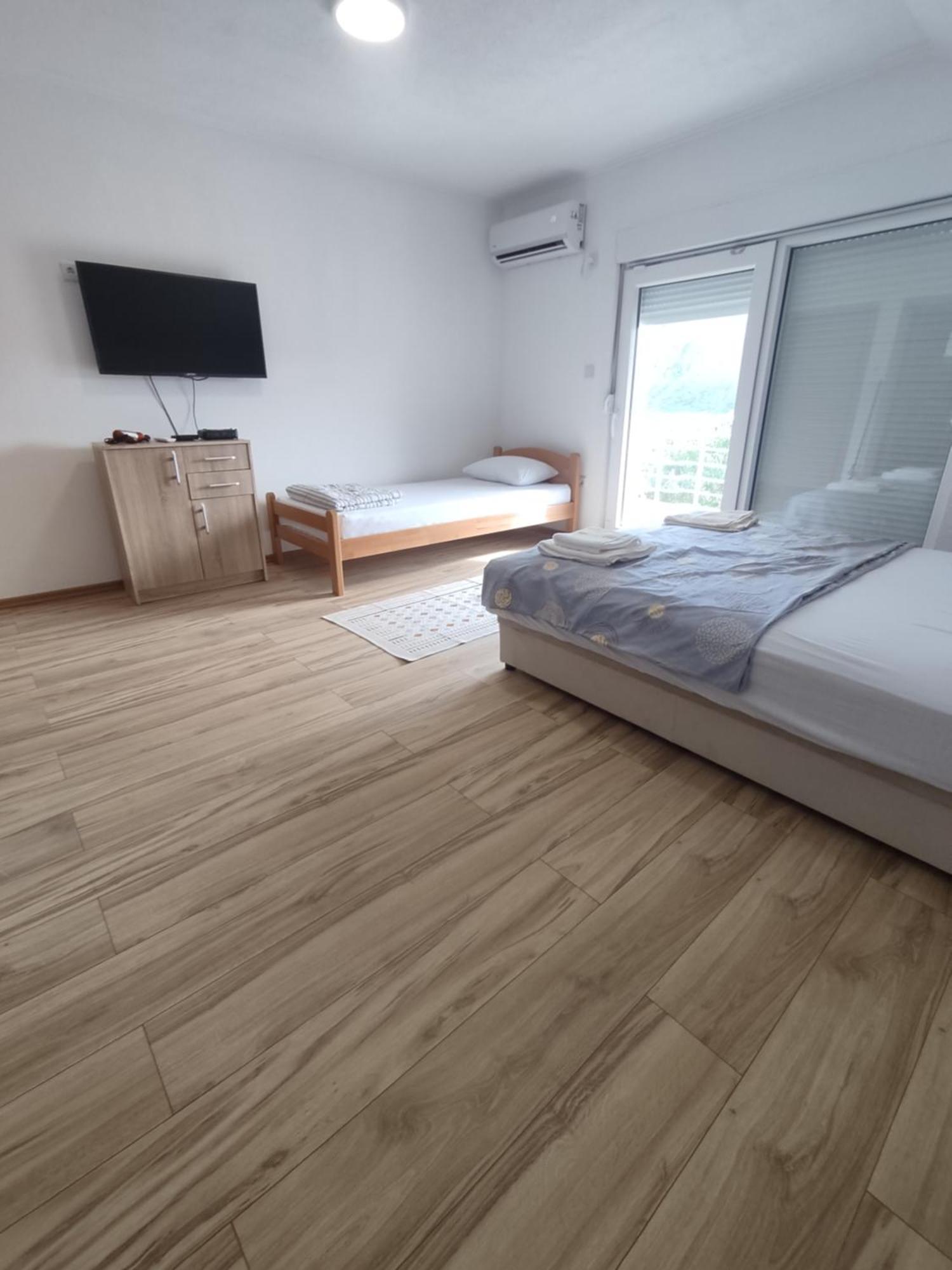 View Of The City - Studio Apartment 2 โมสตาร์ ภายนอก รูปภาพ